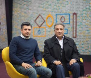 Pendar Akbari Instagram - ... .. امروز برنامه زنده رود ، اصفهانِ همیشه زیبا ممنون از همه شما که دیدین و با انرژی خوبتون همراهمون بودین برای دوستانی که موفق به تماشای برنامه نشدن لینک تماشای برنانه رو آپلود میکنم Photo by : @shirp0ur #ایران #اصفهان #abdolrezaakbari #pendarakbari #iranian #iranianartist #iranianactor #honarmandan #honar