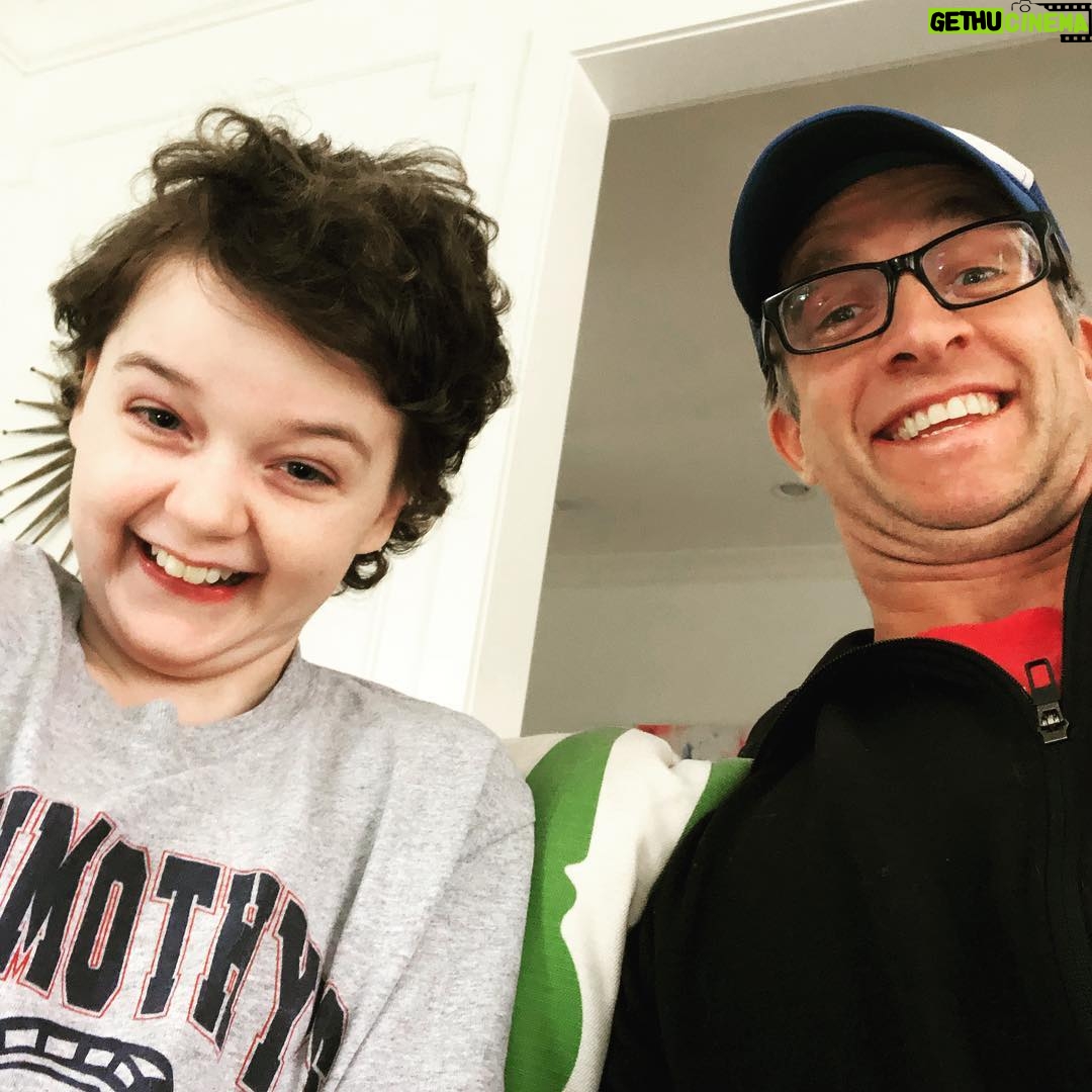 Penn Holderness - 0.9K Likes - Embree is pretty good at double chins and REALLY GOOD at life. A 4-Time cancer warrior, check out her vid - link is in the bio! #doublechinstagram