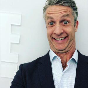 Penn Holderness Instagram - Just met the lovely talent department at E!  Everyone is really pretty here in LA.  Not as many double chins. #doublechinstagram