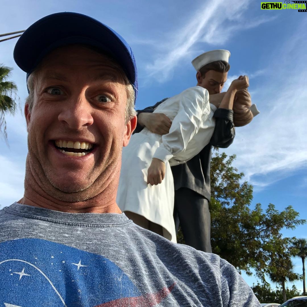 Penn Holderness Instagram - Great statue! 40 footer in downtown Sarasota. #doublechinstagram