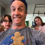 Penn Holderness Instagram – We’re making CHINGERBREAD MEN!!! #doublechinstagram