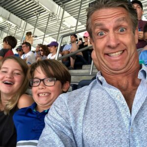 Penn Holderness Instagram - Hi elevaCHIN seats but still great! #USOPEN #doublechinstagram