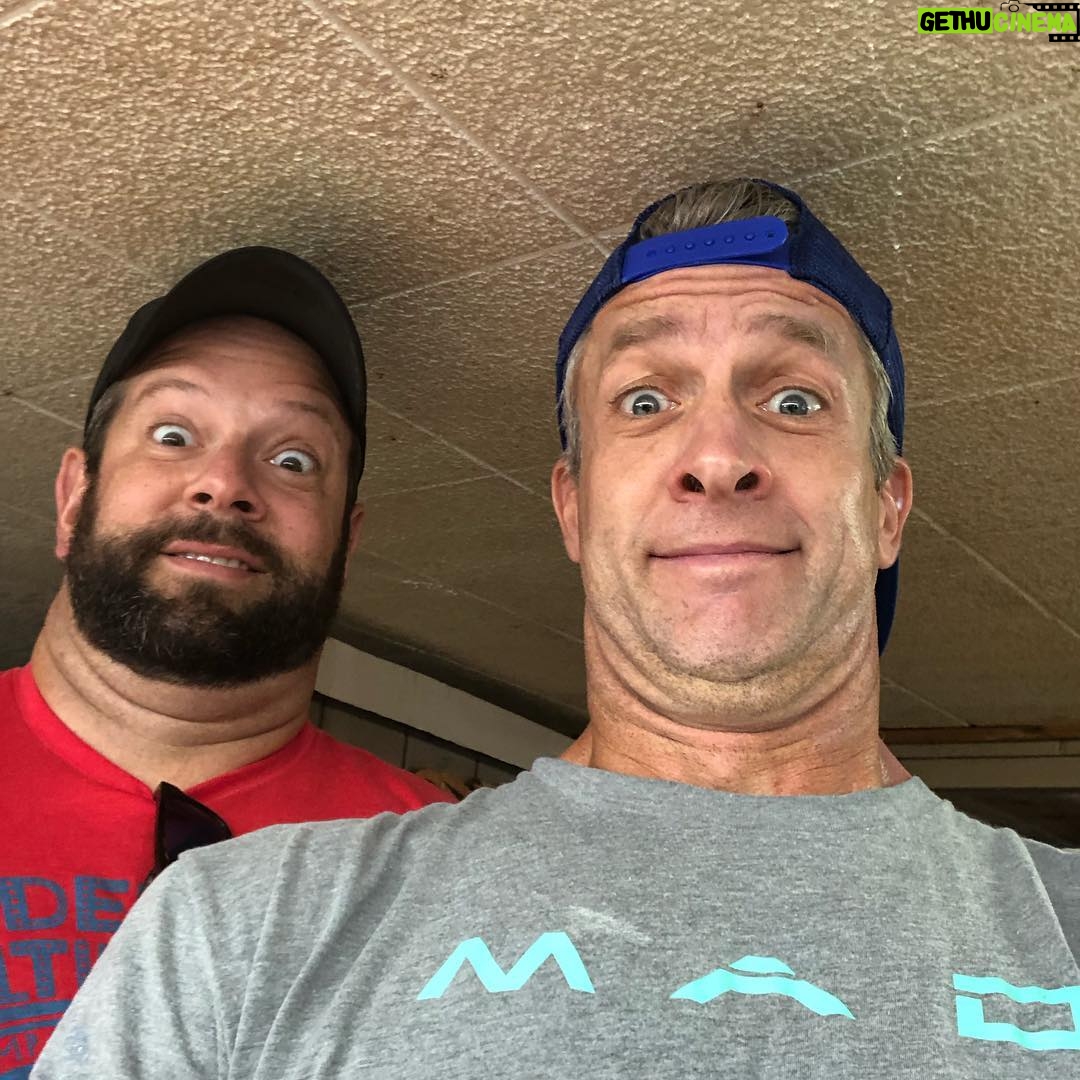 Penn Holderness Instagram - 6’6 ceiling. This place could use a renovaCHIN. I’d tag the locaCHIN but it’s not showing up on GPS @jakefehling #doublechinstagram