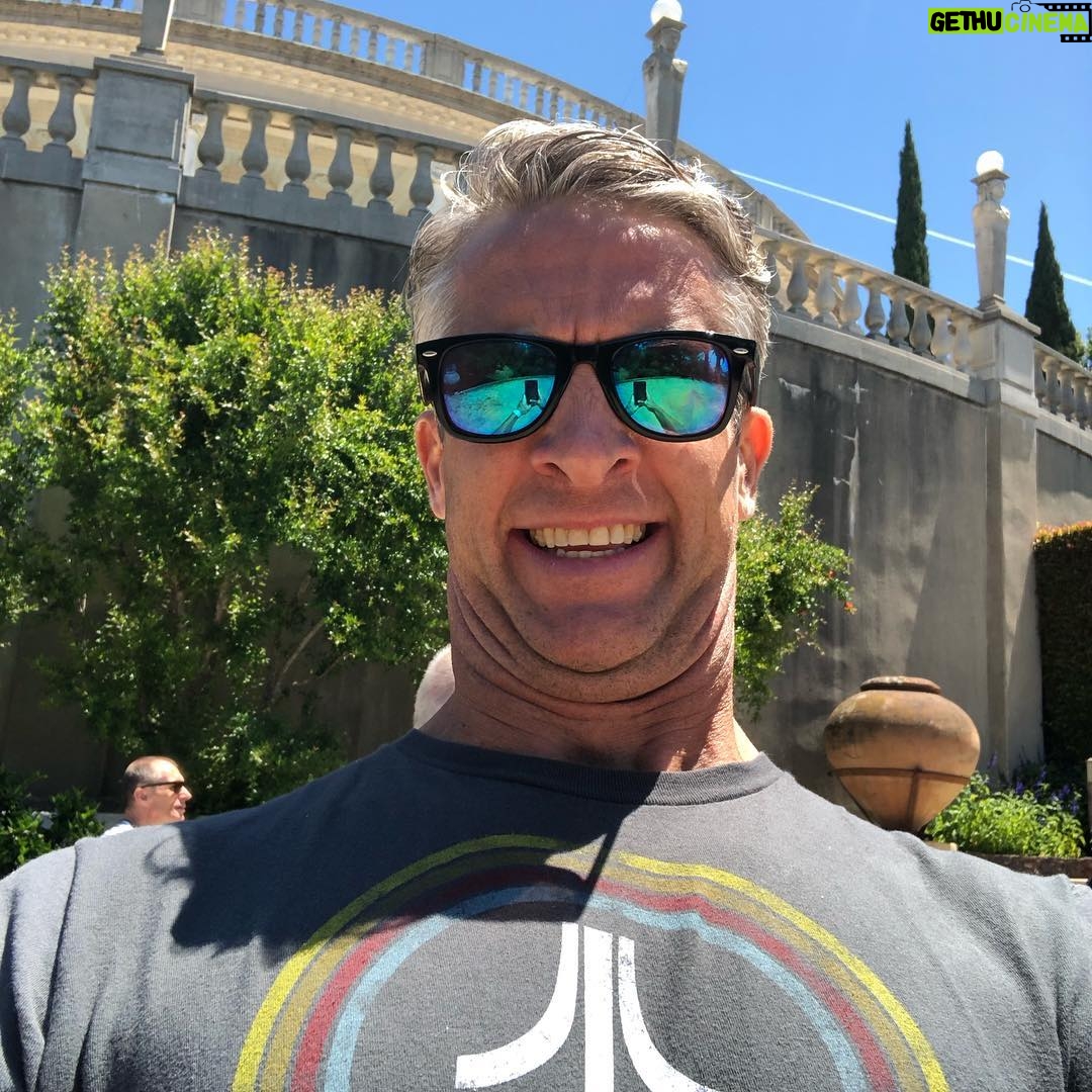 Penn Holderness Instagram - Join me for a CHIN-depth tour of Hearst Castle!! Check my stories. #hearstcastle #doublechinstagram Hwy 1 Big Sur, CA