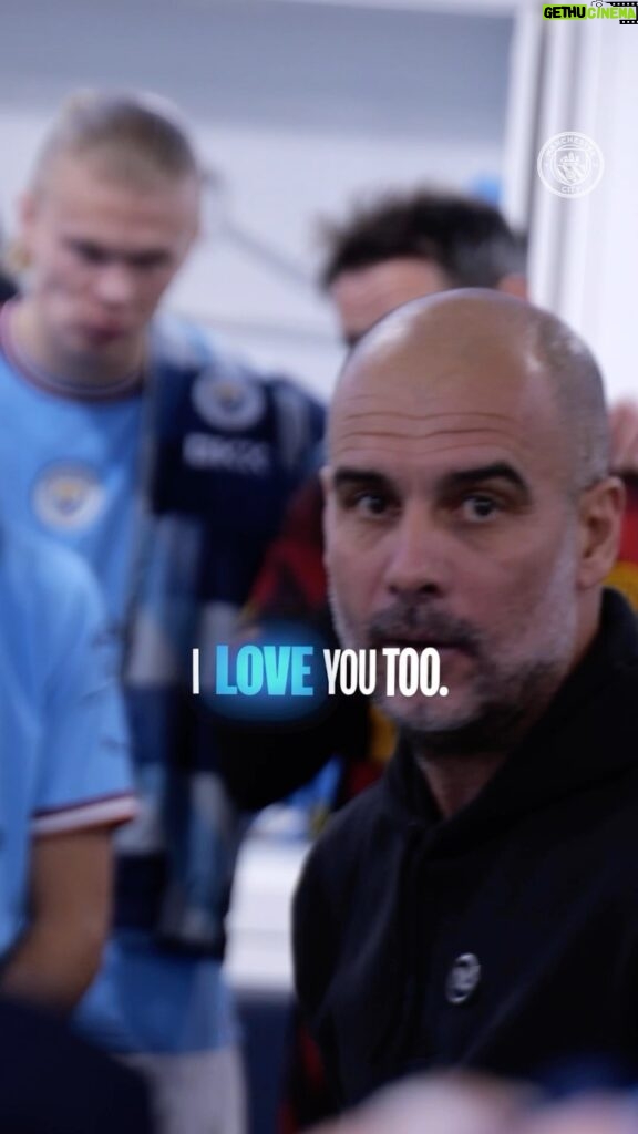 Pep Guardiola Instagram - We love you too, @pepteam 💙