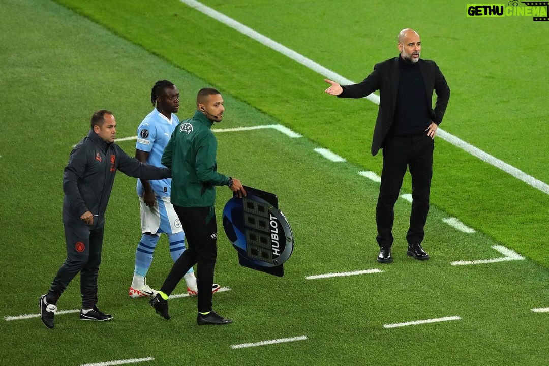 Pep Guardiola Instagram - #championsleague @mancity 3-1 @crvenazvezdafk #ucl #mancity