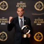 Pepe Instagram - •A raiz de tudo• Todos nós temos um primeiro dia em que sonhamos ser alguma coisa… É aí que vou buscar a minha força. Obrigado à Federação Portuguesa de Futebol por este reconhecimento 🇵🇹