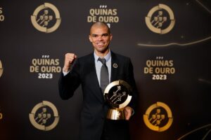Pepe Instagram - •A raiz de tudo•

Todos nós temos um primeiro dia em que sonhamos ser alguma coisa… É aí que vou buscar a minha força. 

Obrigado à Federação Portuguesa de Futebol por este reconhecimento 🇵🇹
