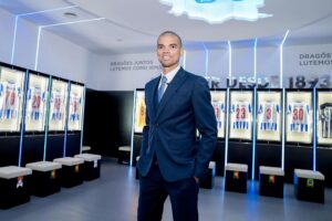 Pepe Instagram - Um dia não são dias 🤵‍♂️💼