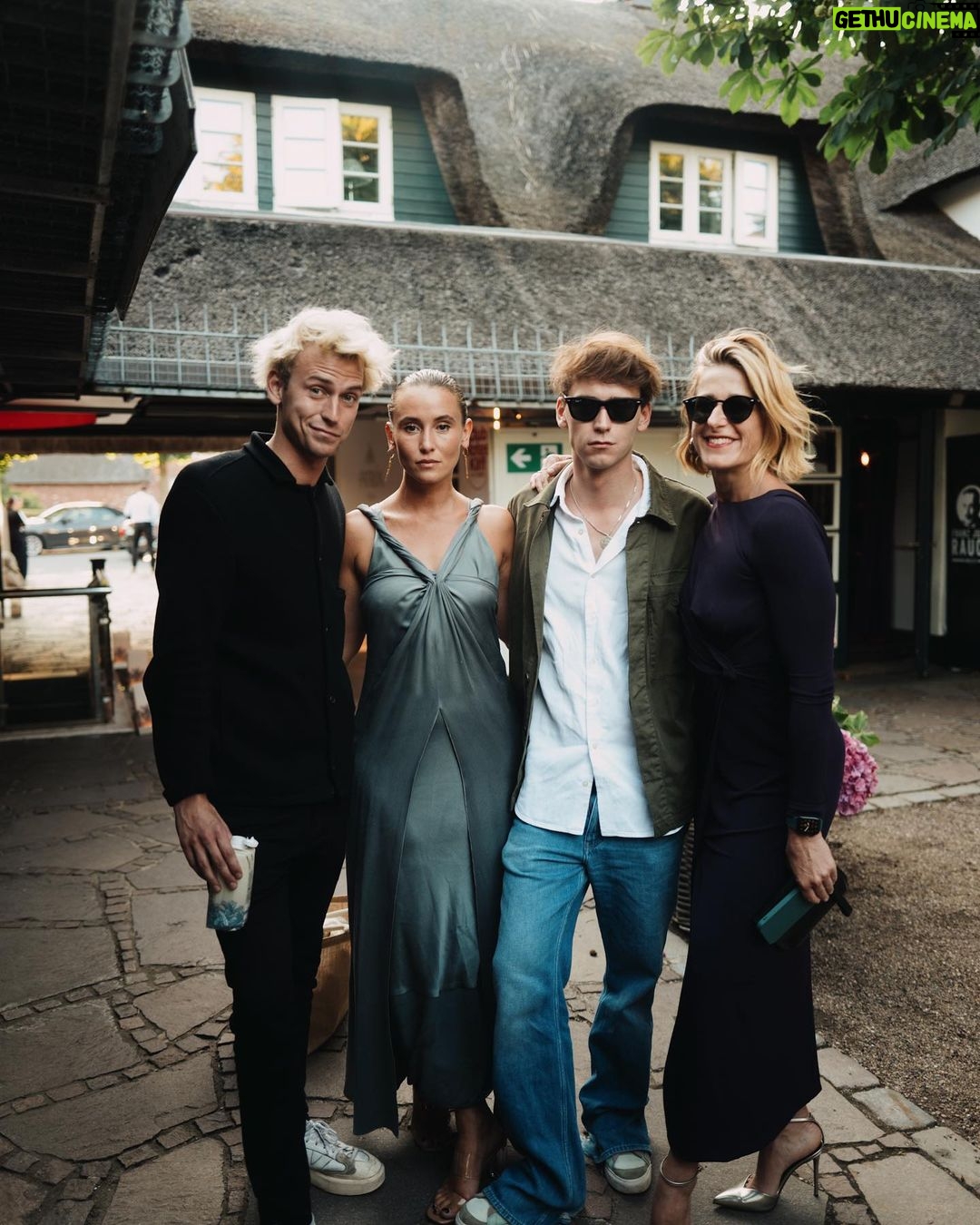 Peri Baumeister - 1.1K Likes - I went back home full hearted. 💙
Grazie mille @giorgioarmani #armanimare and of course to all involved.
So much love in the details.
So many interesting and inspiring encounters and amazing food.
@sarah___kern @juliahoefner 📸 @lucaspossiede
And what a beautiful place Sylt is! Especially with you @luisevonfinckh