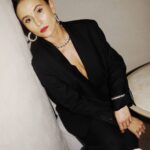 Peri Baumeister Instagram – I found Champagne Poetry four a couple of hours. 
💋💋💋 an dich @franziskahanusek 

Some 📸 @lottermannfuentes 
H/M @vivienmangin 

Merci @moetchandon und @kadeweofficial für die Einladung 
#toastwithmoet 

Enjoy with responsibility. 
🔞

#ad