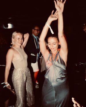 Peri Baumeister Instagram - I went back home full hearted. 💙

Grazie mille @giorgioarmani #armanimare and of course to all involved. 
So much love in the details. 
So many interesting and inspiring encounters and amazing food.
@sarah___kern @juliahoefner 📸 @lucaspossiede 

And what a beautiful place Sylt is! Especially with you @luisevonfinckh