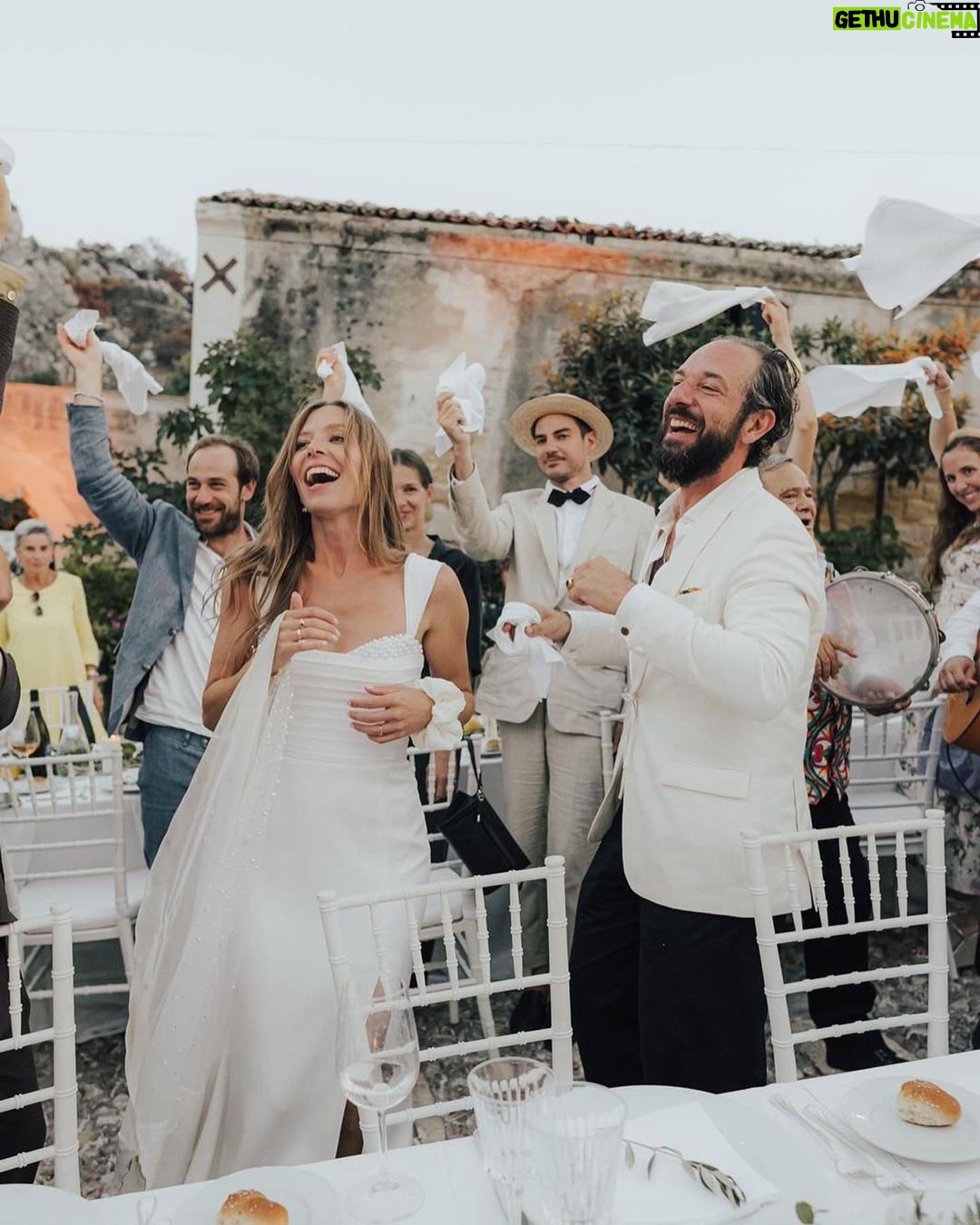 Peri Baumeister - 2K Likes - Grazie Mille @lizrida x @yyasharazad for your Love and this unforgettable Week 🤍
1. Sicilian Wedding at it’s best
2. May I kiss the bride ?
3. But don’t take her home
4. Ok at least I got you
5. New Chapter
6. I wished for it
7. What it‘s ( really) all about
8. Buttons
9. 🍋
10. Ciao Raggaze
