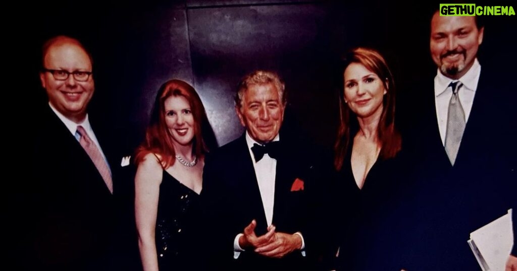 Peri Gilpin Instagram - In the past few days, my husband and I have stopped to take a moment to look at this picture and comment on the night we briefly met Tony Bennett after an enchanting concert at the Meyerson Symphony Center in Dallas. He loved the acoustics there, and we will always be grateful to our friends, Steve and Anne Stodghill and Keith Dodd and John Pettiette for the amazing opportunity to hear him sing in person at a place he loved. There is a great, recent @60minutes segment on him, if you haven’t seen it. ❤️