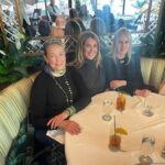 Peri Gilpin Instagram - Completely outclassed by the wit, wisdom and résumé’s of these two and loving every second. Never underestimate the lingering power of laughing at lunch with beloved friends. @msharrietharris @mslagerfelt Polo Lounge