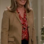 Peri Gilpin Instagram - “Nothing will ever be like Frasier.” Peri Gilpin shares what it was like returning to the iconic set of #Frasier.