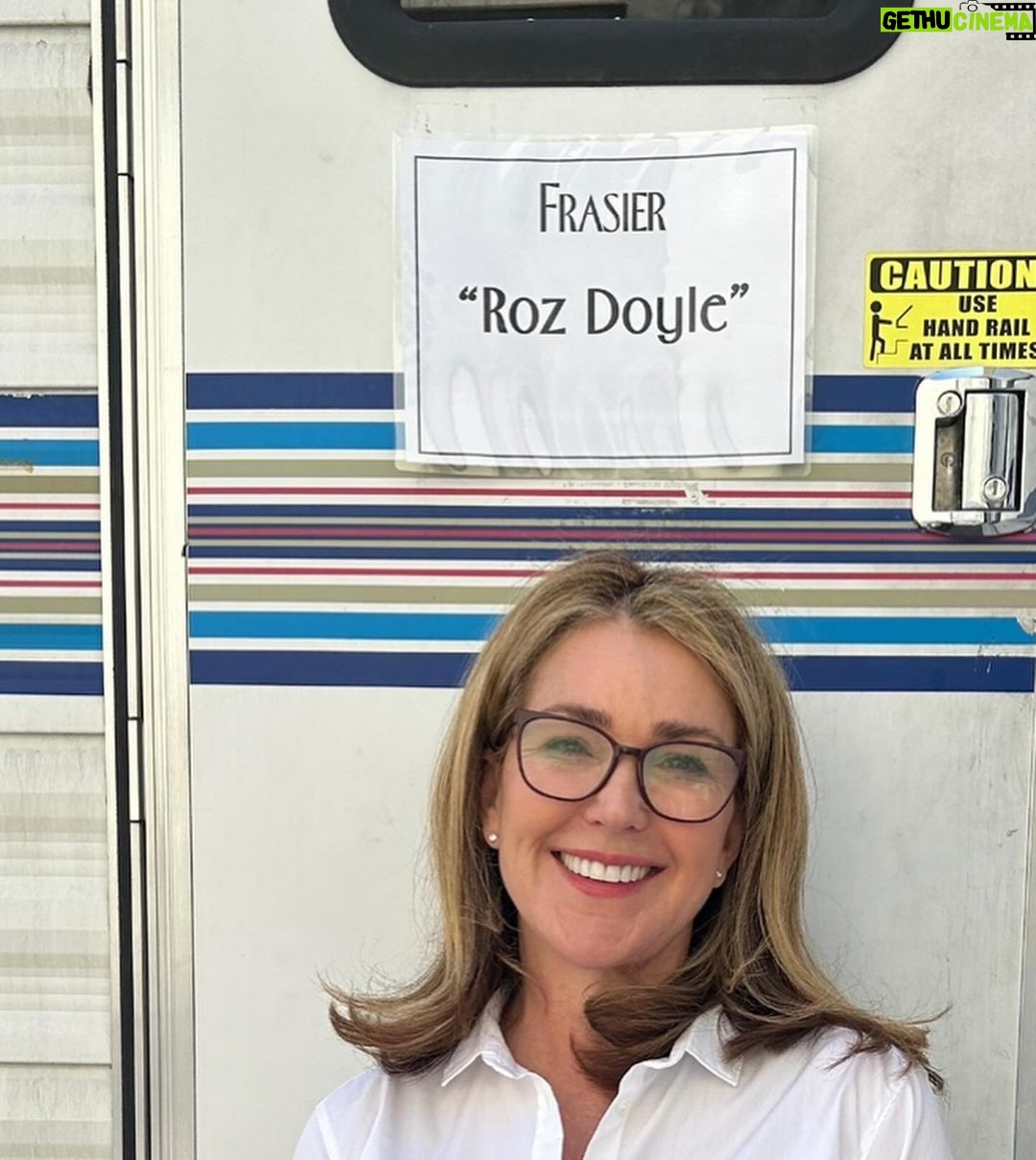 Peri Gilpin Instagram - 🥳🎉 Paramount Pictures Studios