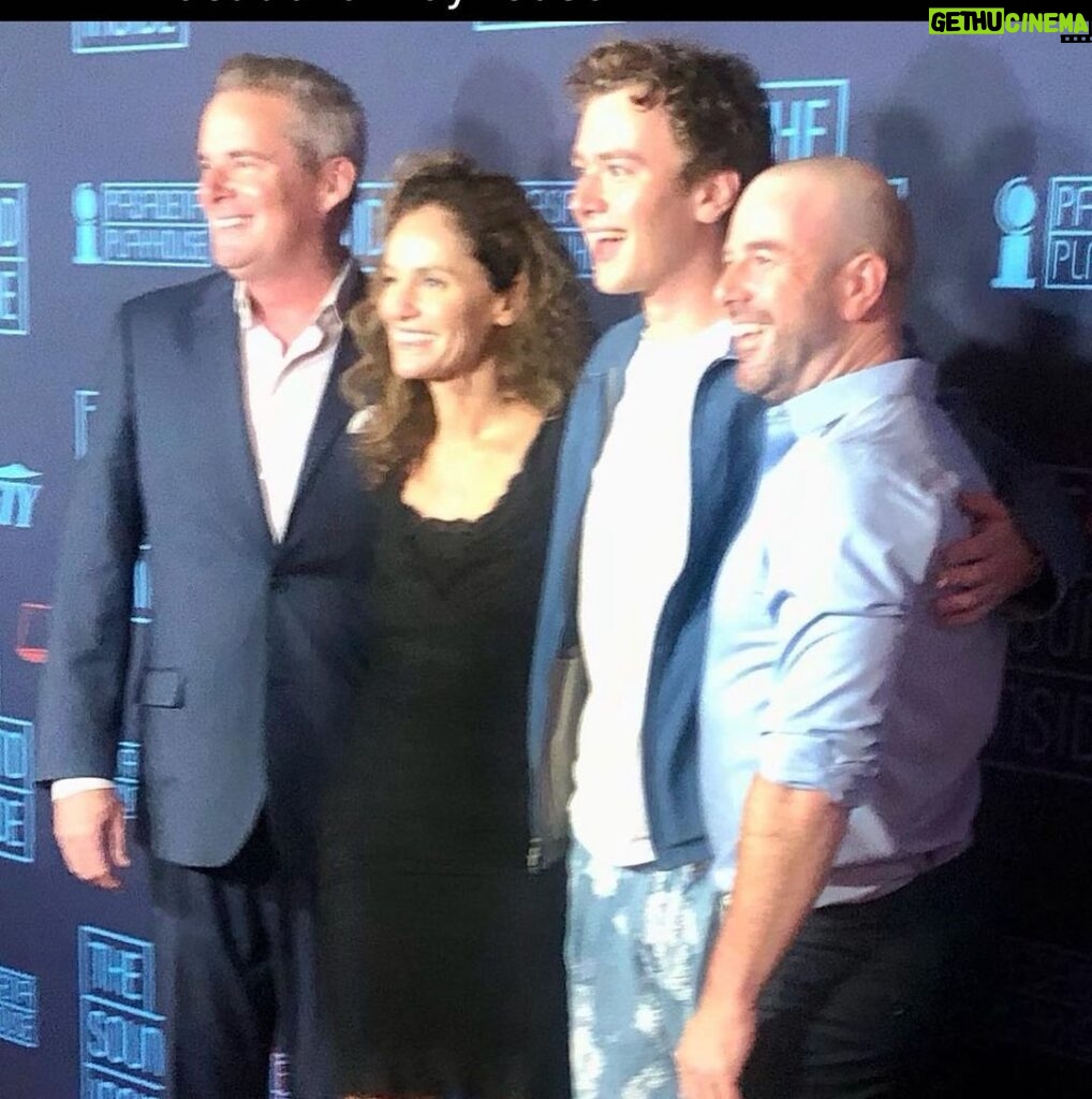 Peri Gilpin Instagram - The Sound Inside @pasadenaplayhouse Beautiful, compelling performances and thrilling, elegant direction. A great production. Go and revel in this smart and intimate night ( or afternoon) of theatre. 👏 @ecamwat @amybrenneman @craggs.jpg @dannyfeld @pasadenaplayhouse #thesoundinside Pasadena Playhouse
