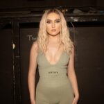 Perrie Edwards Instagram – Disora Move – The Seamless Collection now live 🤍 @disora