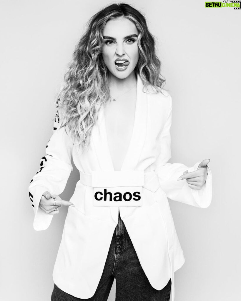 Perrie Edwards Instagram - Chaos ‼️