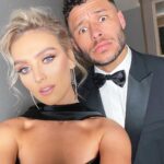 Perrie Edwards Instagram - Here’s some rare selfies I forced my boyfriend to do! Enjoy 🖤
