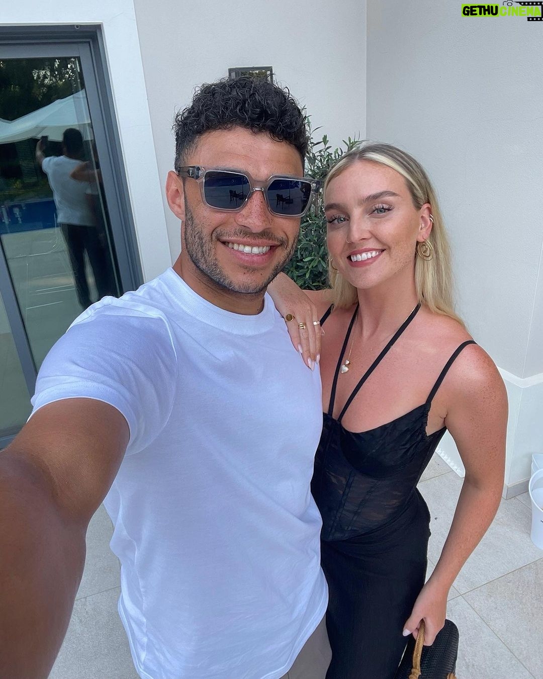 Perrie Edwards Instagram - Happy 30th birthday baby! Ily 🫶🏻