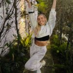 Perrie Edwards Instagram - LA 🫶🏻