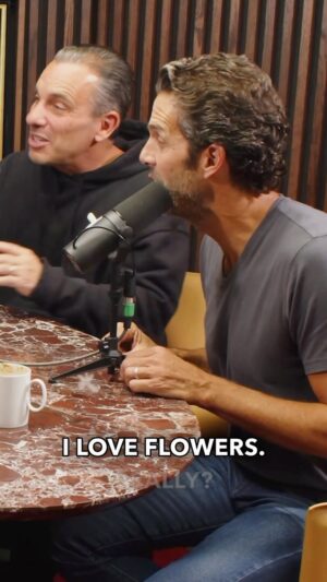 Pete Correale Instagram - Do you love flowers as much as @frankgrillo1 does? New episode of the pod out with this legend! Link in bio!