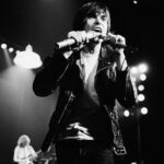 Peter Gabriel Instagram - PG photographed in March 1977 in New York City on the Expect the Unexpected tour, his first as a solo artist and wearing Rael’s leather jacket for closing song 'Back in N.Y.C.’ 📷 Michael Putland