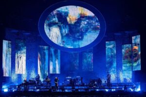 Peter Gabriel Instagram - Each song on i/o has it's own piece of art associated with it and for the tour the idea was always to incorporate as much of that work as possible.

Photos: @yorktillyer