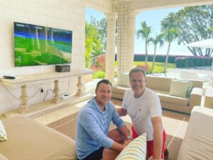 Peter Jones Instagram - Watching @chelseafc game in paradise at home with @johnterry.26. We won again at golf today (sorry @stephenmiron) and hoping for another win tonight to finish off a perfect day. @sanzarubarbados #Chelsea #win