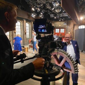 Peter Jones Instagram - Did you catch us in the den last night? There was a new camera man getting some great shots of the dragons 🎥