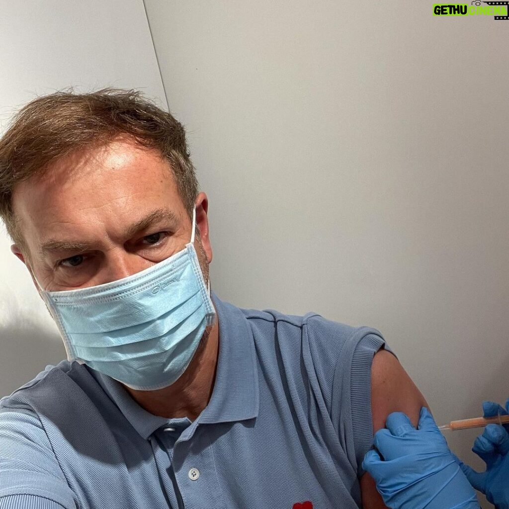 Peter Jones Instagram - Pleased to say first jab of the Oxford/AstraZeneca is done! Thanks so much to @nhsengland and all the incredibly hard working staff and volunteers across the country that are making this happen. A step closer to a new normal #jab #nhs