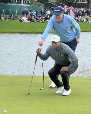 Peter Jones Instagram - It’s been the most incredible few days playing golf in the @jpmcmanusproam at @theadaremanor. First day was with the great @westwood_lee and the next day was with the legend @tigerwoods. Still can’t believe it happened 🐐