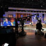 Peter Jones Instagram - I’ll be on @sharktankabc tonight on @abcnetwork in the US at 9pm. If you’re in the UK, you can watch on Apple TV (Season 13 - Episode 9). It’s great episode with everything from a Broom vaccum cleaner to a Fleece Beanie with LED light. #sharktank #PeterJonesSharkTank Los Angeles/Hollywood California
