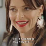 Petra Marklund Instagram – Groovet! 🌊⚓️ havet är alltid närvarande. Hoppas ni kommer gilla! 🧜‍♀️❤️‍🔥

〰️〰️〰️〰️

The groove! The sea is always present. Hope you’ll like it!!

#luftgitarr #fredag #4/5 !!