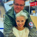 Petra Marklund Instagram – Heja dig Lasse❤️ Ikväll sänds programmet när vi hyllar dig. Du är one of a kind!!! Jag såg att du @mberghagen och familj valt att sända programmet för att ge lite pepp:) Snacka om pepp! Vilken kväll! Ära att känna dig @berghagen.lasse ❤️❤️❤️❤️

Ikväll alltså på tv4 20.00  #Vilketliv
