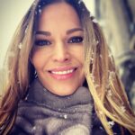 Petra Svoboda Instagram - Jak jste v ty chumelenici dneska dopadli Vy??? Ja mam po “frizure”😂❄️ #zima #praha #snih #vlocky #bilo #chumelenice Prague, Czech Republic