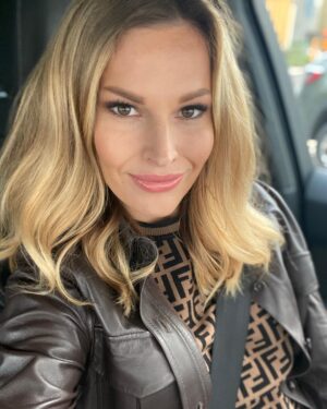 Petra Svoboda Instagram - Hlavne si v te dnesni dobe zachovat usmev😊#usmev #smile