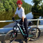 Petra Svoboda Instagram – Nahanim posledni sezonni elektro-kilometry za tepla🚴🏼♀️💪Babicka hlidala presne hodinku a zvladla jsem 25 km😁a jeste se pokochat krajinou mych milovanych Jiznich Cech👌 #kolo #elektrokolo #sport #priroda #zdravi #relax #zazitek @mojekolo.cz @topforex_lapierre_team Skalice, Jihočeský Kraj, Czech Republic
