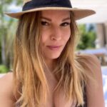 Petra Svoboda Instagram - Podle me je par minut na slunicku lepsi nez jakykoli insta filtr😉☀️#sun #sunshine #natural #relax #weekend #nofilter