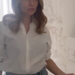 Petra Svoboda Instagram - Husté a zdravé vlasy pro mě vždycky byly symbolem krásy. Stres a zatížení jim ale mnohdy dává zabrat a začnou vypadávat. Pak je potřeba jim trochu pomoci. Díky novému séru Elseve Full Resist s aminexilem od @lorealparis můžete růst svých vlasů efektivně podpořit! Sérum se aplikuje denně ráno nebo večer po dobu 6 týdnů. Díky jeho složení s 1,5% aminexilem, kofeinem a argininem posilňuje vlasy a podporuje jejich růst od kořínků. #Aminexil #Elseve #antihairfall #antihairloss #FullResist #hairtalk #hairroutine #spoluprace