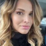 Petra Svoboda Instagram - Tak uz ji mam na krku… 40citku🎂. A neni to tak spatny!😃Je to vlastne trochu osvobozujici… Clovek uz neresi spoustu malichernych veci… Ale ten pocit, ze cas utika nejak rychleji, ten tedy narusta😉 Moc Vam vsem dekuji za krasna prani, moc si jich vazim!❤️ #birthday #40 #timeflies Prague, Czech Republic