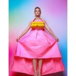 Petra Svoboda Instagram - Krasny uterni vecer vsem! Tyhle fotografie mi udelaly v posledni dobe velikou radost, tak mi dovolte je s Vami sdilet😊❤️ #shopping #modeling #dress #cover #job #fun #photos
