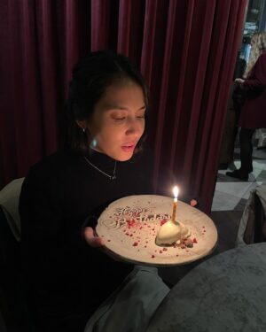 Pevita Pearce Instagram - Hey alexa : Play "happy birthday" 🌟