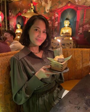 Pevita Pearce Instagram - Hey alexa : Play "happy birthday" 🌟