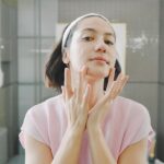Pevita Pearce Instagram – Get ready with me biar tau #RahasiaTampilLebih aku yang #LebihDariSunscreen! Yuk tebak!