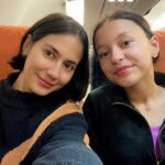 Pevita Pearce Instagram - These pictures remind me how quickly time flies 🥲 Look at my sister, she is now a teenager!!! Aku tinggal di Indonesia dan sebagian keluarga aku tinggal di UK walaupun jauh tapi kita selalu berusaha untuk terus komunikasi dan jenguk satu sama lain. In terms of heart we are never a minute apart 🤍✨ intinya : I miss you guys