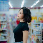 Pevita Pearce Instagram – Lagi beli ciki malah disuruh foto