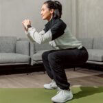 Pevita Pearce Instagram – Finally bisa posting ini juga setelah 7 hari challenge diri sendiri untuk naikin sleep score pakai #GalaxyWatch6 ☺ and this is my recap!

Day 1: don’t forget to drink plenty of water!
Day 2: doing resistance training, gak lupa cek HR Zone-nya biar gak overtrained
Day 3: sleep score masih di angka 60, but it’s ok 👌🏻
Day 4: workout 30 menit as usual
Day 5: breath exercise sebelum tidur biar makin relax
Day 6: sleep score  77 semangat!
Day 7: Sleep score aku 92! I’m so happyyy!

Anyway, fabric band-nya super nyaman, jadi gak ganggu pas tidur. Setelah 7 hari, Advanced Sleep Coaching-nya langsung keluar, bisa kasih rekomendasi aktivitas juga buat ningkatin sleep score. I’m so excited to get my better quality sleep for the next day!

If you want to #WatchEverydayWellness like me, Pre-Order Galaxy Watch6 until August 17th, 2023 di link bio @samsungindonesia! #teamgalaxy